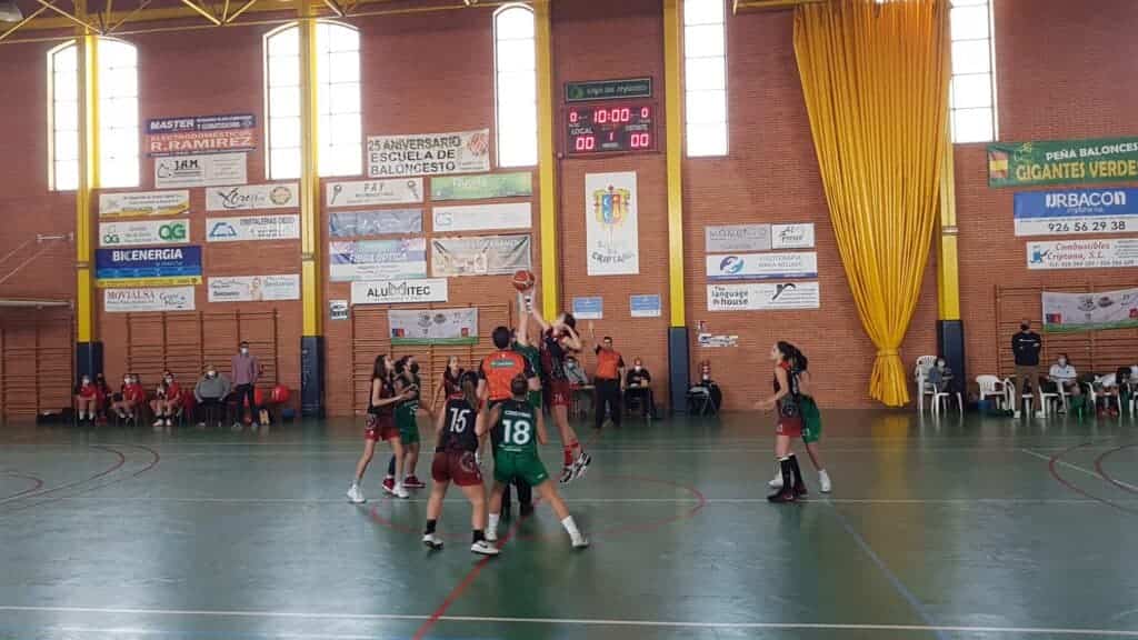 El equipo junior femenino de baloncesto Criptana se alzó con la victoria en la última jornada de liga