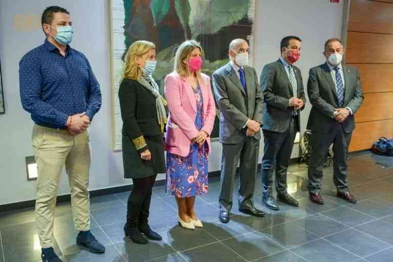 Jiménez celebra la apuesta de Virgen de las Viñas Bodega y Almazara por la digitalización