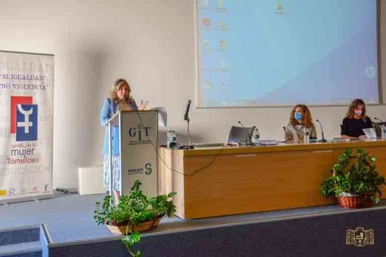 Jornada en torno a la “Evolución cronológica de enfermedades de la mujer” en Tomelloso Jornada en torno a la “Evolución cronológica de enfermedades de la mujer” en Tomelloso
