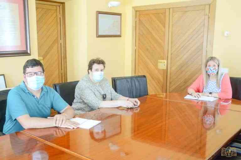 Convenio para prestación de ayudas sociales entre Cáritas y el Ayuntamiento de Tomelloso Convenio para prestación de ayudas sociales entre Cáritas y el Ayuntamiento de Tomelloso
