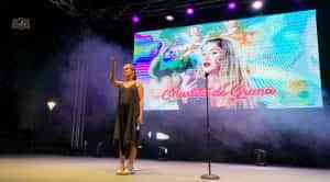 Martita de Graná cautiva al público tomellosero en la primera noche del Certamen de Monólogos de Humor