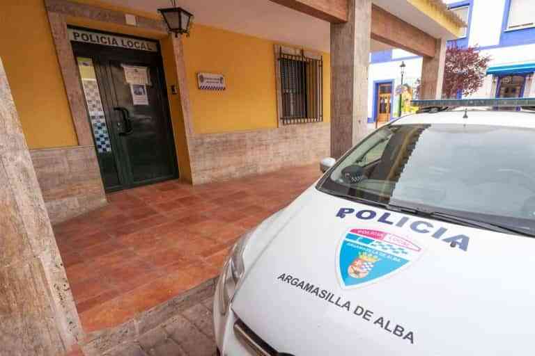 Interceptado un conductor que quintuplicaba la tasa máxima de alcohol en Argamasilla de Alba Interceptado un conductor que quintuplicaba la tasa máxima de alcohol en Argamasilla de Alba