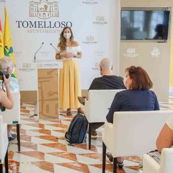 Un grupo de prensa especializada en viajes y gastronomía visita Tomelloso