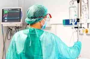 Descienden los hospitalizados en UCI por COVID-19 en Castilla-La Mancha