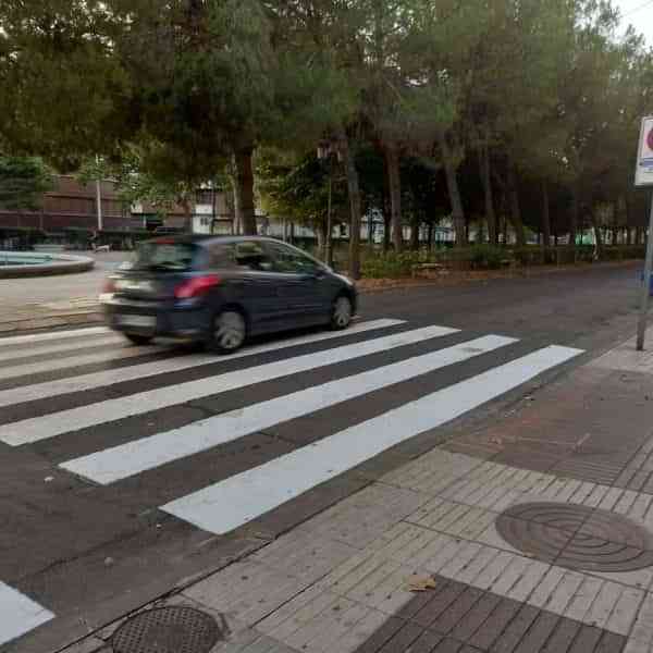 Campaña de renovación de la pintura de la señalización viaria en Puertollano