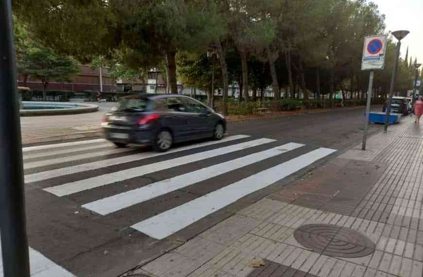 Campaña de renovación de la pintura de la señalización viaria en Puertollano