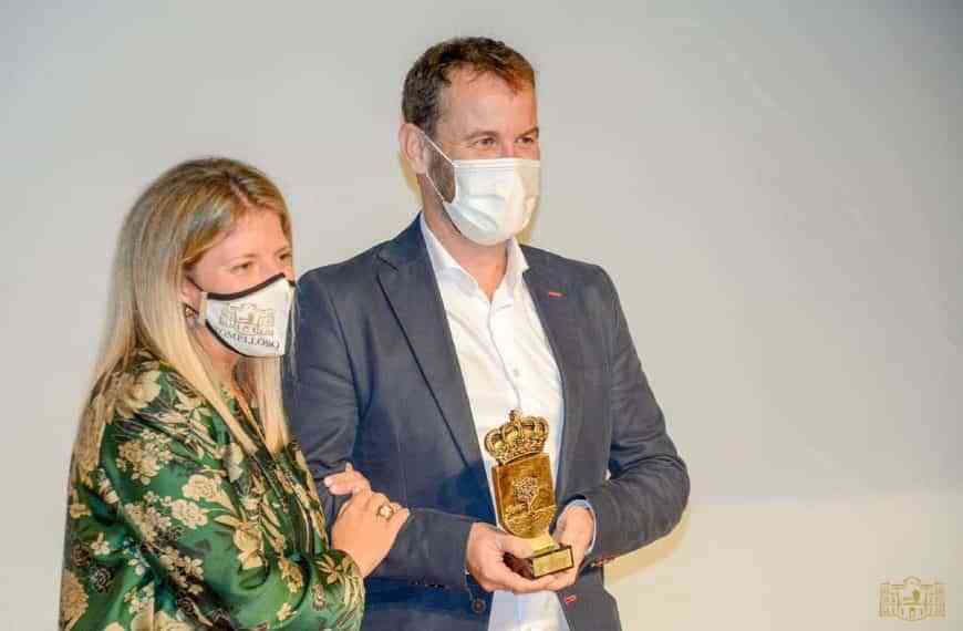 El destacado pianista Miguel Huertas ha sido distinguido hoy como “Tomellosero Ausente 2021”