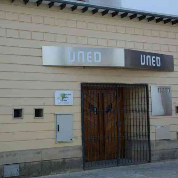 6 cursos de Extensión Universitaria en el aula de la UNED de Tomelloso para el primer trimestre del curso 2021/2022