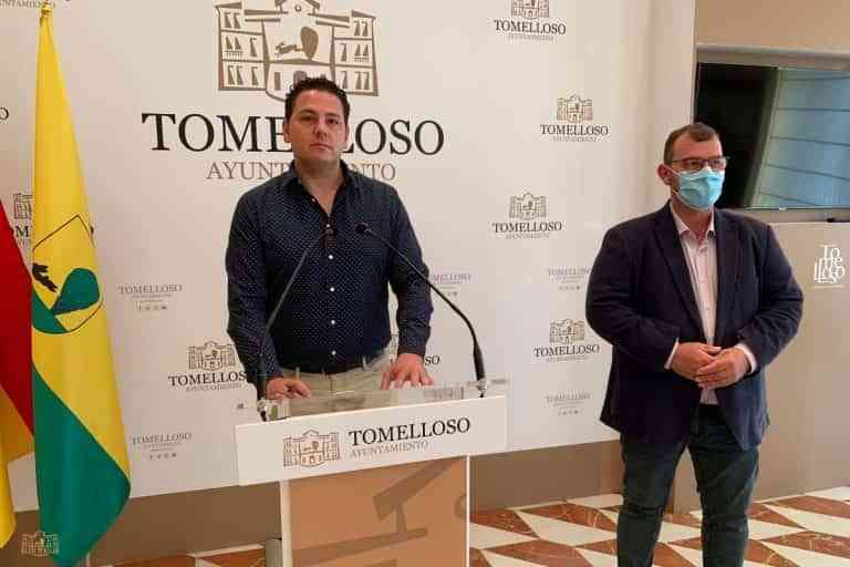 Modelo  de gestión deportiva y contratación de monitores en el Ayuntamiento de Tomelloso Modelo  de gestión deportiva y contratación de monitores en el Ayuntamiento de Tomelloso