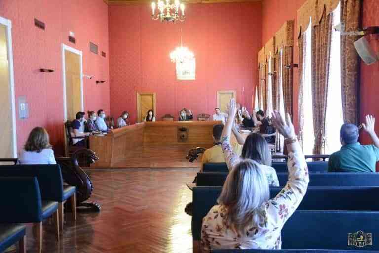 Aprobada la prórroga del contrato del Servicio Público y Urbano de Transporte de Viajeros en Tomelloso Aprobada la prórroga del contrato del Servicio Público y Urbano de Transporte de Viajeros en Tomelloso