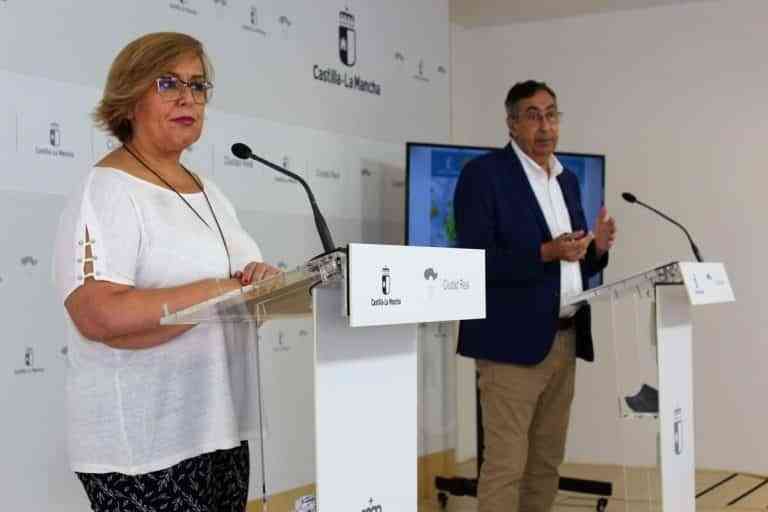 El Gobierno regional mantiene los protocolos para garantizar seguridad a los 96.620 alumnos y 7.986 docentes que vuelven a clases en Ciudad Real El Gobierno regional mantiene los protocolos para garantizar seguridad a los 96.620 alumnos y 7.986 docentes que vuelven a clases en Ciudad Real