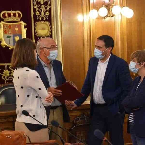 El convenio de colaboración anual de la Diputación de Cuenca con Cáritas aumenta a 30.000 euros