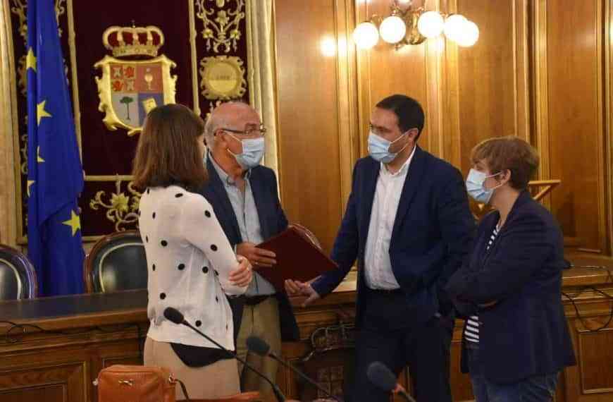 El convenio de colaboración anual de la Diputación de Cuenca con Cáritas aumenta a 30.000 euros