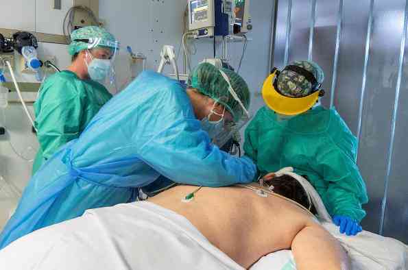 Dos grandes hospitales de Castilla-La Mancha ya no tienen pacientes COVID en sus UCI Dos grandes hospitales de Castilla-La Mancha ya no tienen pacientes COVID en sus UCI