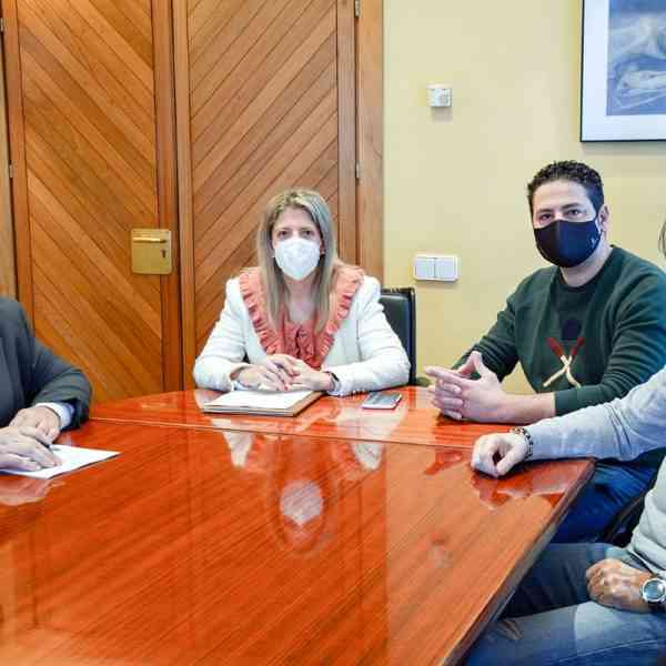 Un convenio de colaboración entre la AECT y el ayuntamiento de Tomelloso dotado con 18.000 € ha sido suscrito hoy