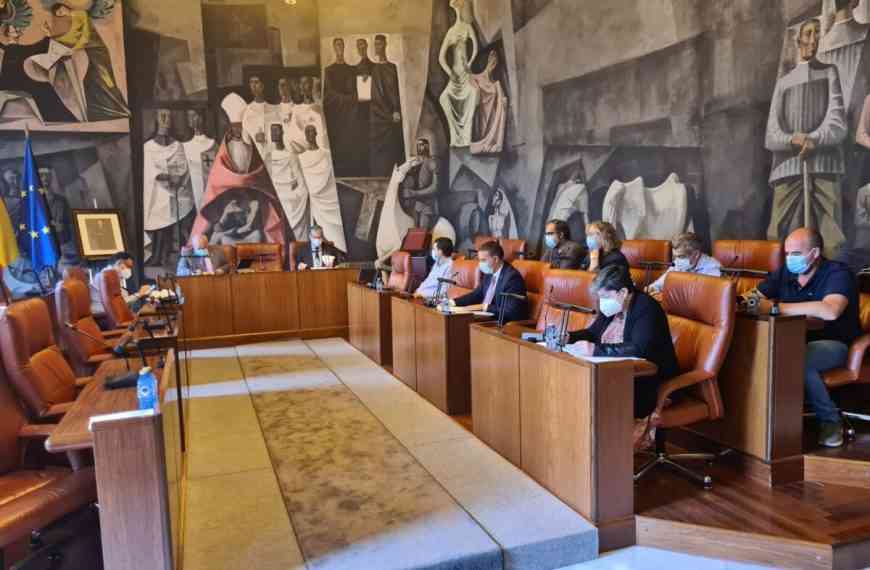 El SCIS aprobó una inversión de 5,14 millones de euros para renovación de la flota móvil de los parques de bomberos