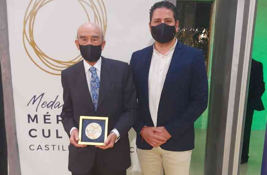 Medalla al mérito cultural de la Junta de Comunidades para la Cooperativa Virgen de las Viñas de Tomelloso