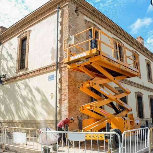 16.000 € para mejorar las cubiertas de la casa del pintor Francisco Carretero y de la estación de ferrocarril de Tomelloso