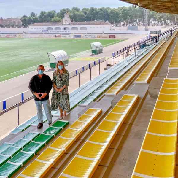 Completados los asientos en todo el graderío principal del Paco Gálvez de Tomelloso