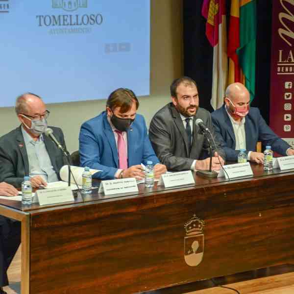 Entregados los premios “Vino y Cultura”, de la DO La Mancha, en el Auditorio López Torres de Tomelloso