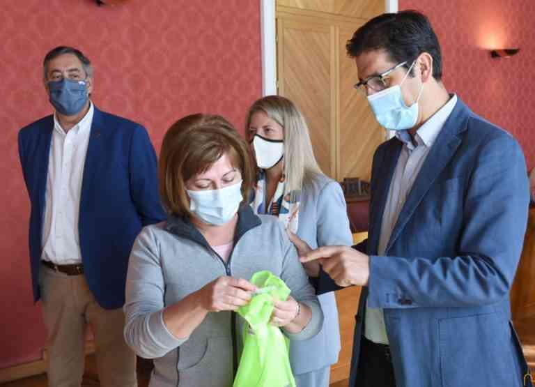 14 trabajadoras que se incorporan a programa “Colegio Seguro” reciben saludo del presidente de la Diputación de Ciudad Real 14 trabajadoras que se incorporan a programa “Colegio Seguro” reciben saludo del presidente de la Diputación de Ciudad Real