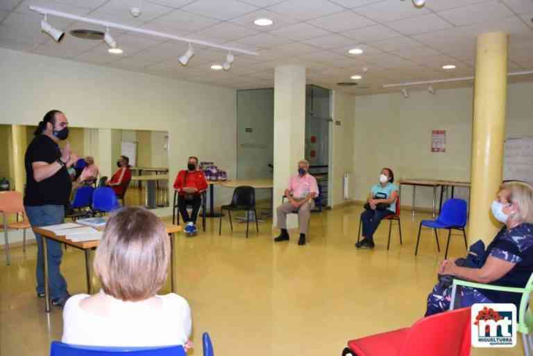 Inició el Taller de Risoterapia de 8 sesiones todos los martes y jueves en Miguelturra Inició el Taller de Risoterapia de 8 sesiones todos los martes y jueves en Miguelturra