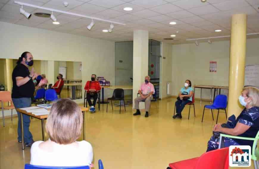 Inició el Taller de Risoterapia de 8 sesiones todos los martes y jueves en Miguelturra