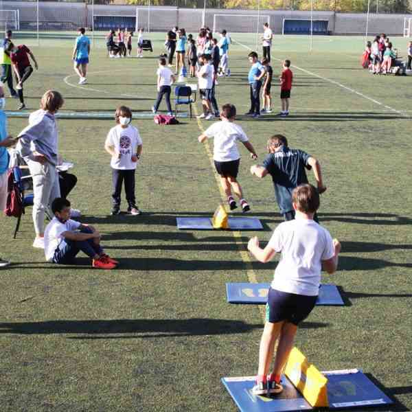 Con el torneo “Jugando al atletismo” reinició la actividad del deporte escolar en Puertollano