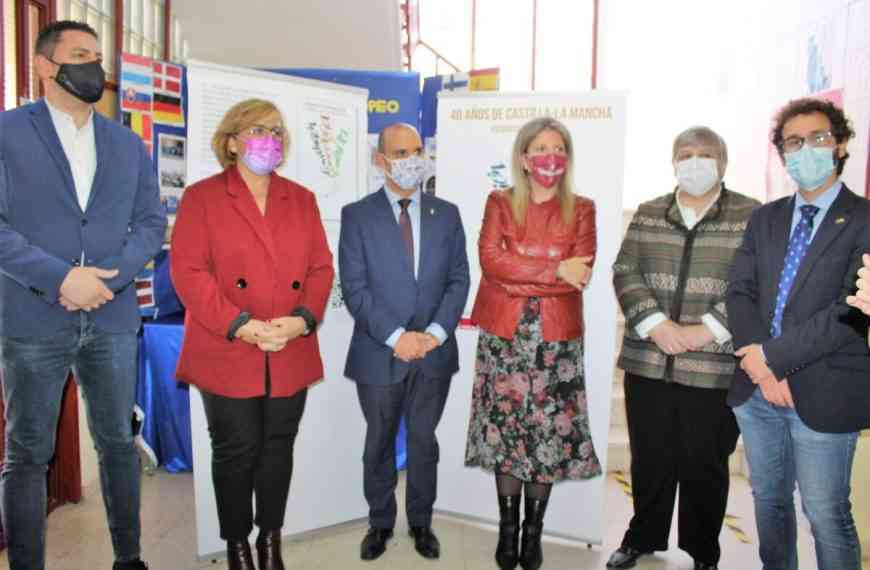 El Gobierno regional valoró los 40 años de historia, autonomía y transformación económica y social de la comunidad