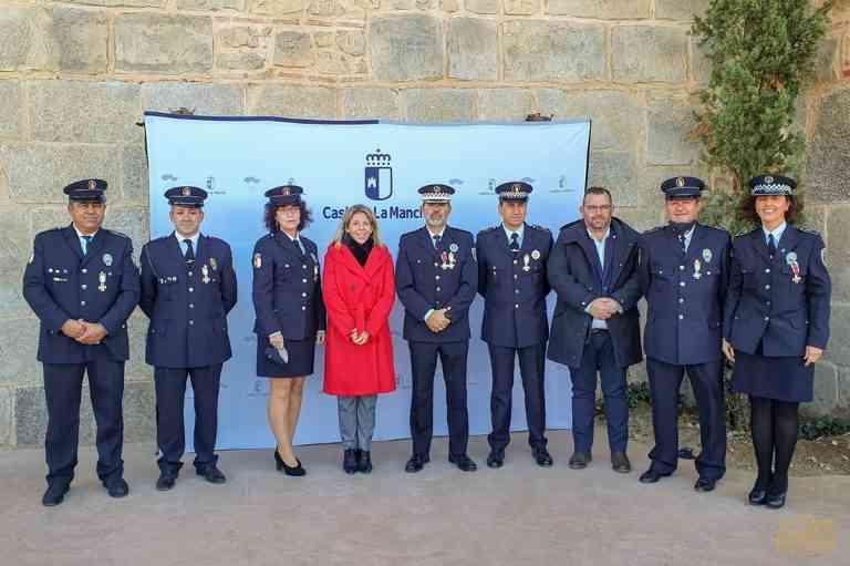 Entrega de condecoraciones de Policías Locales de CLM  en Toledo ha contado con la presencia de la alcaldesa de Tomelloso Entrega de condecoraciones de Policías Locales de CLM  en Toledo ha contado con la presencia de la alcaldesa de Tomelloso