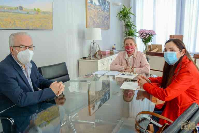 Tomelloso cede un despacho y aporta 5.500 euros para contribuir a la Asociación de Familias Numerosas Tomelloso cede un despacho y aporta 5.500 euros para contribuir a la Asociación de Familias Numerosas