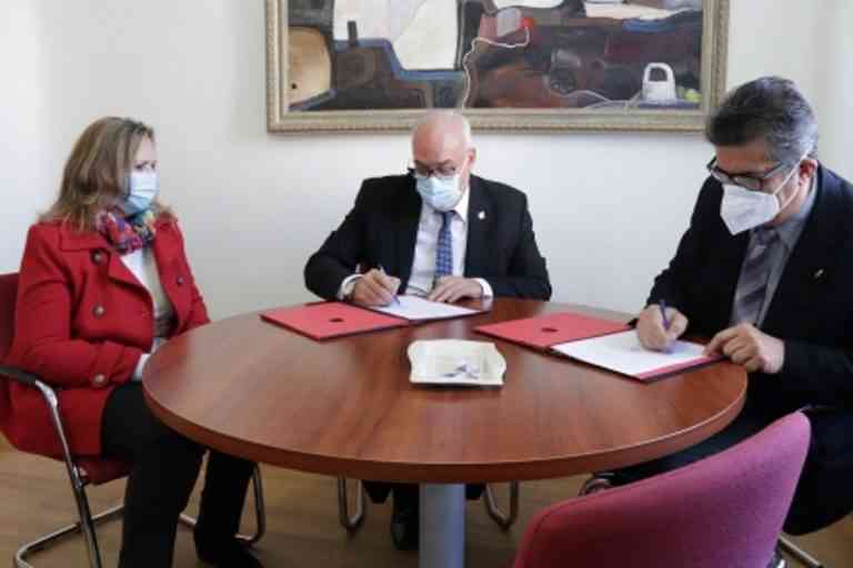 Proyecto “En marcha iniciativas saludables” de la AECC con colaboración del ayuntamiento de Manzanares Proyecto “En marcha iniciativas saludables” de la AECC con colaboración del ayuntamiento de Manzanares