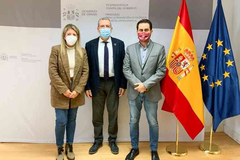 Alcaldesa de Tomelloso de visita en Madrid para conseguir nuevos proyectos procedentes de las líneas de subvención europeas Alcaldesa de Tomelloso de visita en Madrid para conseguir nuevos proyectos procedentes de las líneas de subvención europeas