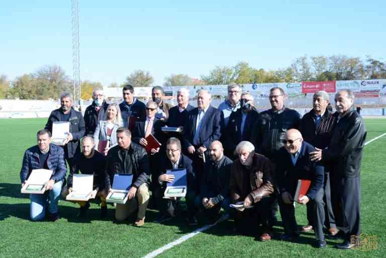 Conmemoran el centenario  del fútbol en Tomelloso con un partido en el Estadio Municipal “Paco Gálvez”