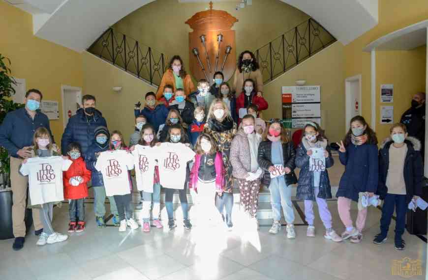 Escolares del Colegio Público San José de Calasanz recorrieron los espacios más representativos del Ayuntamiento de Tomelloso