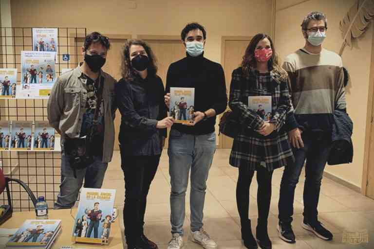 “Miguel Ángel de la Guarda” un cómic solidario sobre el abandono de las personas mayores fue presentado en Tomelloso “Miguel Ángel de la Guarda” un cómic solidario sobre el abandono de las personas mayores fue presentado en Tomelloso