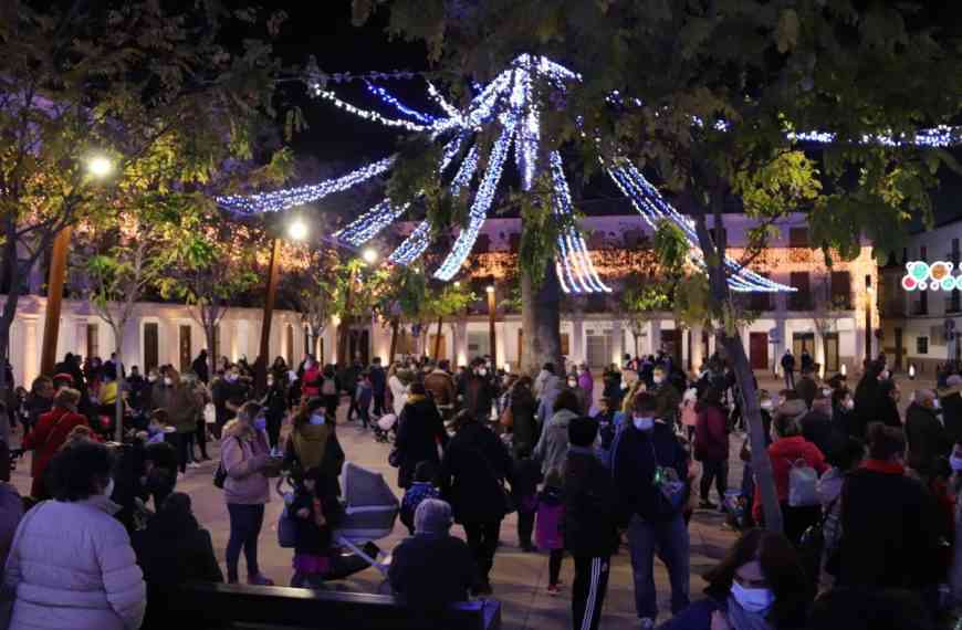 Las fiestas navideñas han llegado a Manzanares y son la ocasión para apoyar al comercio y hostelería