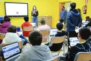 El IES Alto Guadiana de Tomelloso participa en “La Hora del Código” de la ONG, Code.org