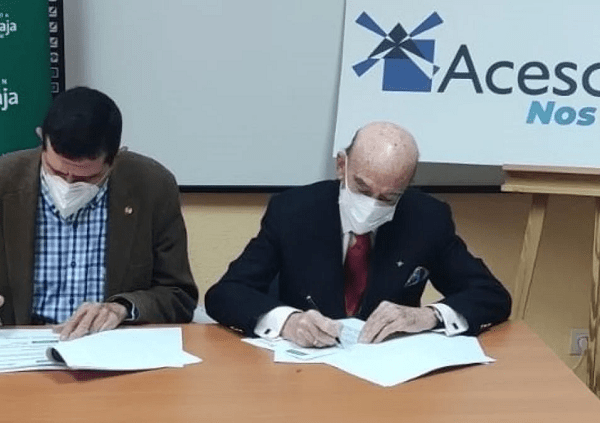 Fundación ACESCAM y la Fundación Globalcaja Ciudad Real, firman un convenio para la adquisición de un vehículo adaptado para personas con movilidad reducida