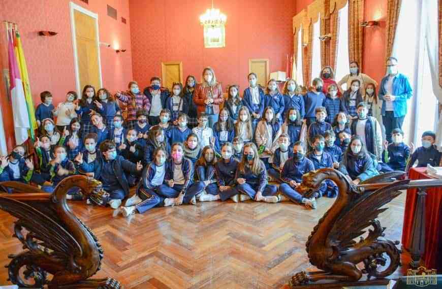 Los alumnos del Santo Tomás de Aquino-La Milagrosa visitaron el ayuntamiento de Tomelloso
