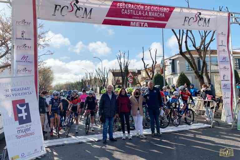 I Trofeo “Entre Viñas” de ciclismo femenino se realizó el pasado fin de semana con gran afluencia en Tomelloso
