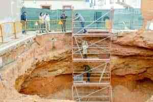 La UCLM realizará la reparación del firme en la calle San Mateo, 121 de Tomelloso afectada por hundimientos