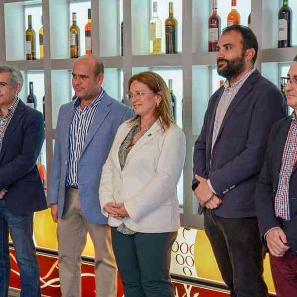 Entregados los ‘XV Premios Bombo’ a la calidad de los vinos de Castilla-La Mancha por la Hermandad de San Isidro de Tomelloso