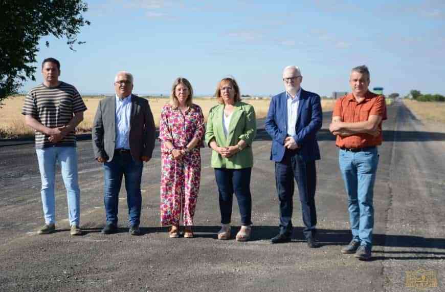 Las obras de señalización y mejora de la seguridad vial en la carretera CM-3103 entre Tomelloso y Muñoz están por finalizar