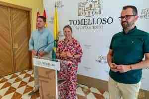 Gran Desfile de Moros y Cristianos y acto institucional en Tomelloso por el hermanamiento de la ciudad con Ibi el 27 de agosto