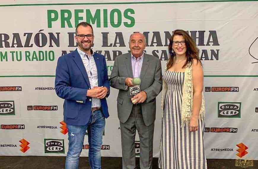 El tomellosero Julio Pérez Cuartero autor del ‘Diccionario Tomellosero’ galardonado con el ‘Premio Especial Comarcal’