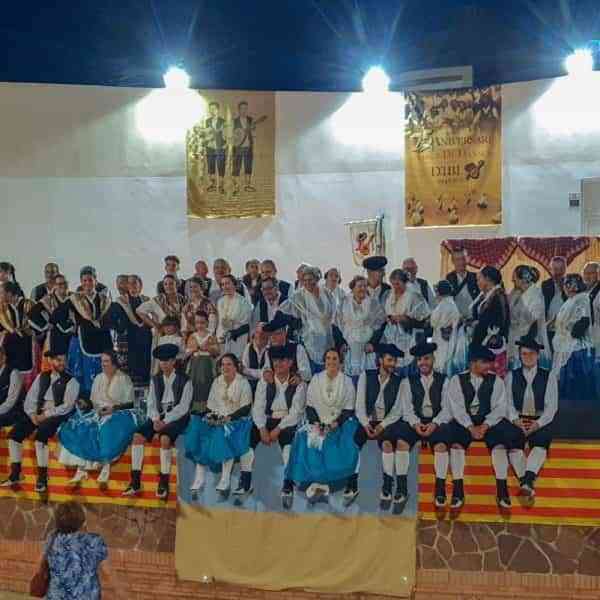 El grupo folclórico “Virgen de las Viñas” de Tomelloso ha viajado a Ibi para participar  en su XLIII Festival de Verano