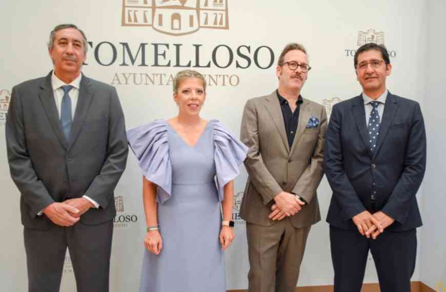 J.M. Caballero asistió a la LXXI Fiesta de las Letras y las Artes de Tomelloso dejando constancia de su apoyo a municipios y a la cultura