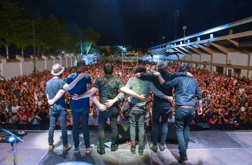 El exitoso concierto de M-Clan cerró con broche de oro los conciertos de Feria y Fiestas de Tomelloso