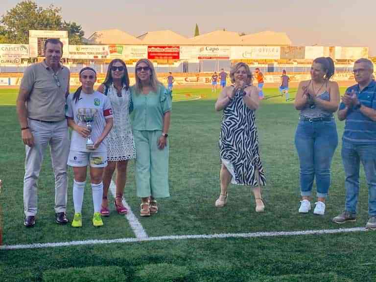 Las Rozas Club de Fútbol Femenino ganó el trofeo del II Memorial Pedro Granados de la Unión Tomelloso Femenino de Fútbol